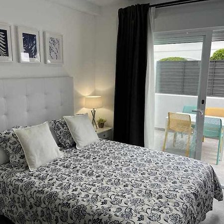 XVIII B Suite Apartamentos Morales & Arnal 龙达 外观 照片