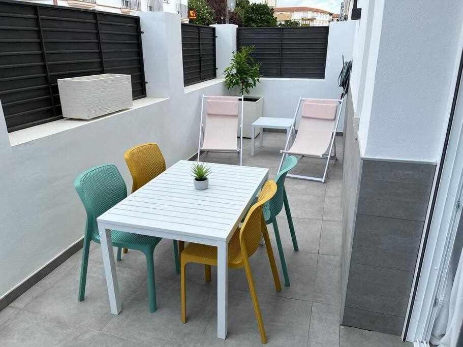 XVIII B Suite Apartamentos Morales & Arnal 龙达 外观 照片
